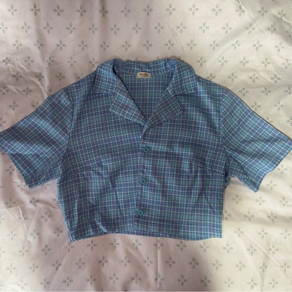 Brandy Melville Pacsun John Galt Plaid Button Down Cropped T-shirt - Picture 2 of 4